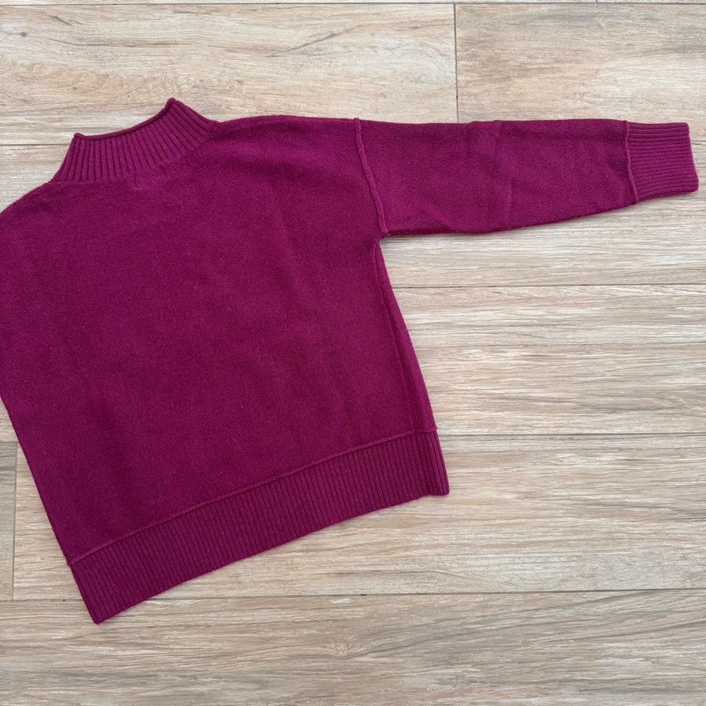 Universal Thread Sweater - Picture 11 of 14